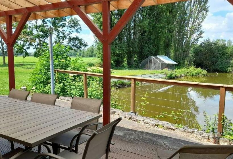 اتاق استاندارد, La Ferme De L Isle Et Sa Roulotte