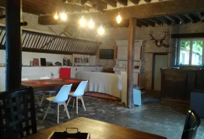 スタンダードルーム, La Ferme De L Isle Et Sa Roulotte