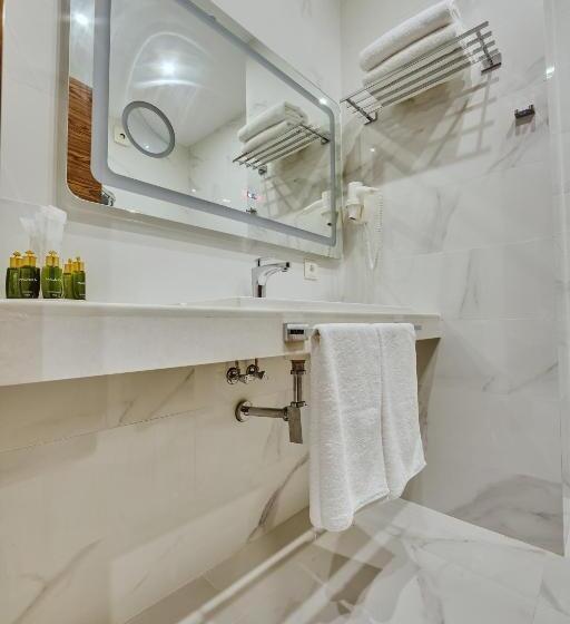 آپارتمان 1 خوابه با چشم‌انداز دریا, Magnika Resort