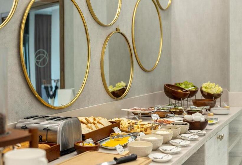 اتاق اساندارد با چشم‌انداز جانبی به دریا, Magnika Resort