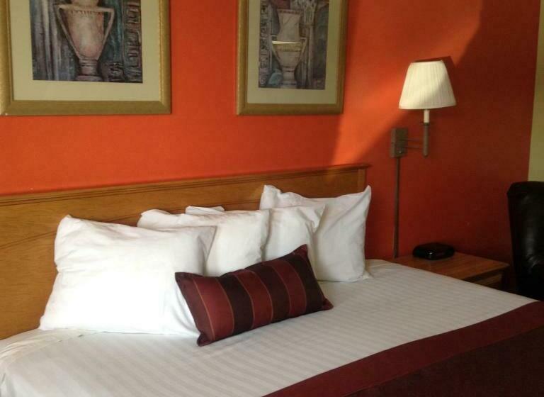 キングサイズベッドのスタンダードルーム, Relax Inn