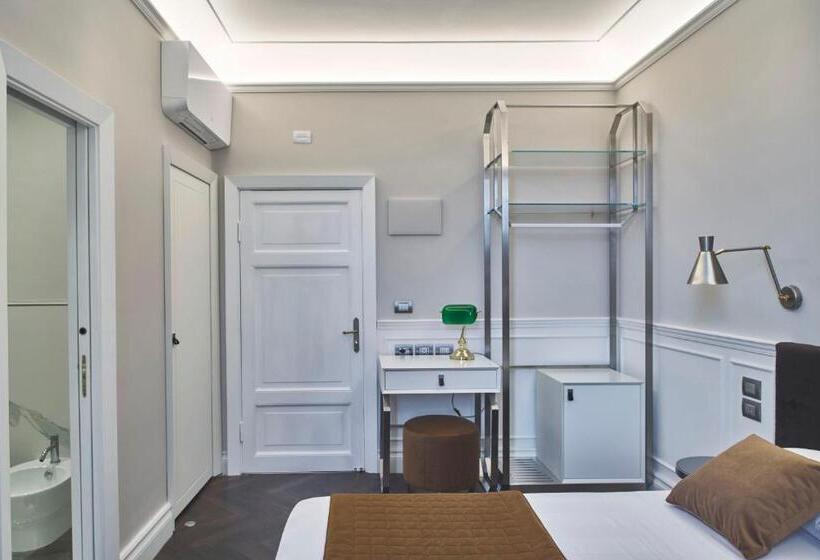 اتاق استاندارد, Albergo Chiusarelli