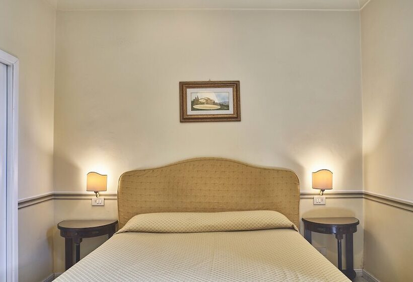 اتاق استاندارد یک نفره, Albergo Chiusarelli