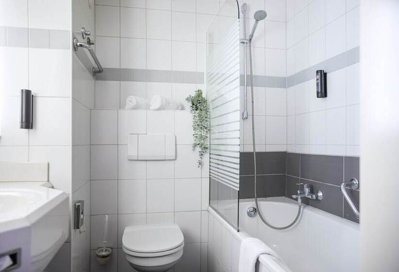 Номер Стандарт, Achat Hotel Heppenheim