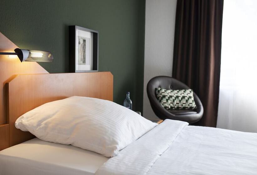 Номер Стандарт, Achat Hotel Heppenheim