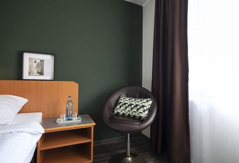 Номер Стандарт, Achat Hotel Heppenheim