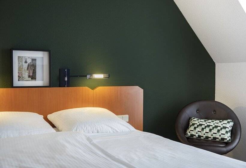 Номер Комфорт, Achat Hotel Heppenheim