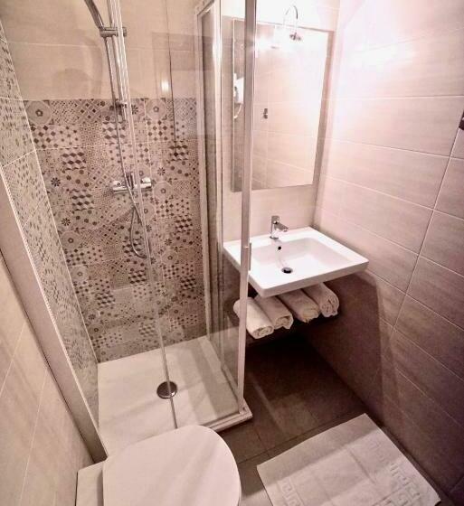 标准单人间, Centrale