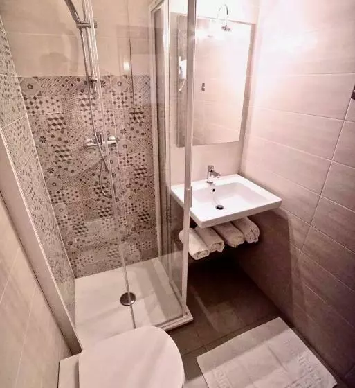 اتاق استاندارد یک نفره, Centrale