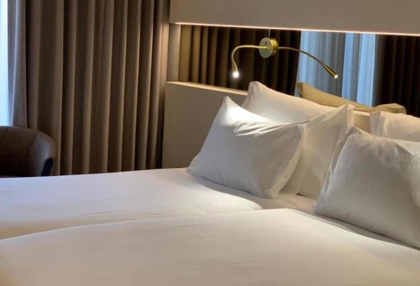 غرفة قياسية فردية, Cristal Setúbal