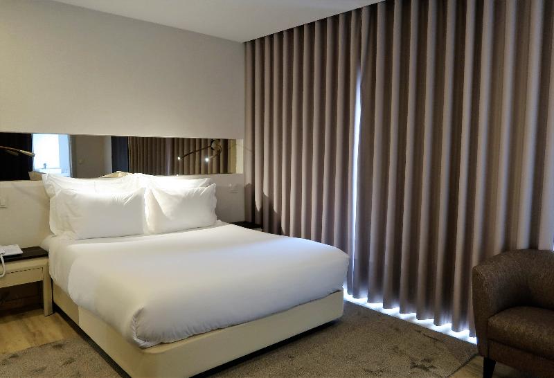 غرفة قياسية مزوَّدة بتراس, Cristal Setúbal