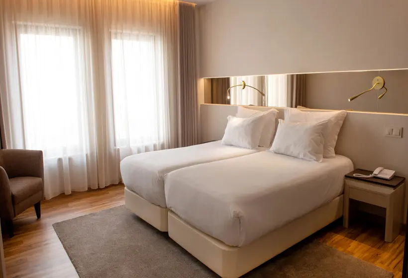 Quarto standard, Cristal Setúbal