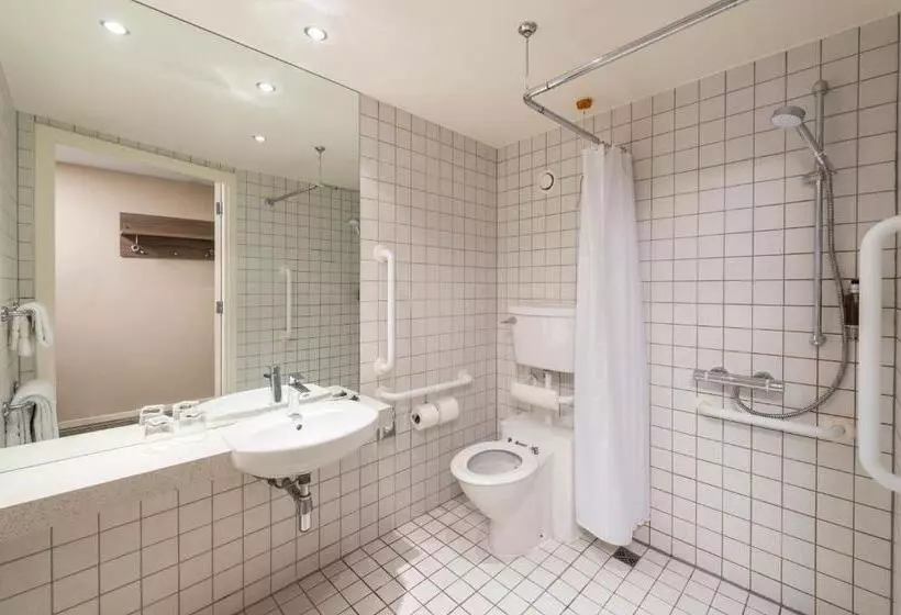 اتاق استاندارد برای معلولان, Holiday Inn York City Centre, An Ihg