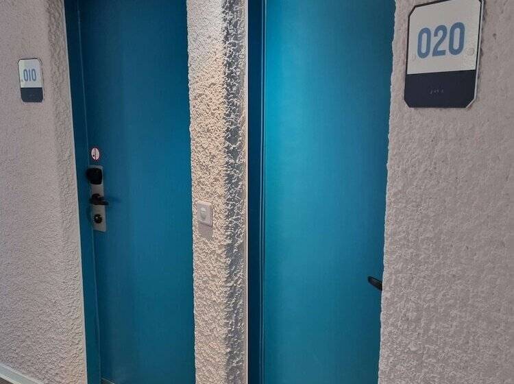 Номер Стандарт, Kyriad Angoulême Nord Champniers Hôtel & Résidence