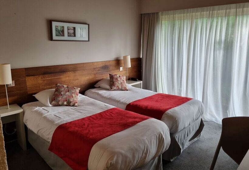 Номер Стандарт, Kyriad Angoulême Nord Champniers Hôtel & Résidence