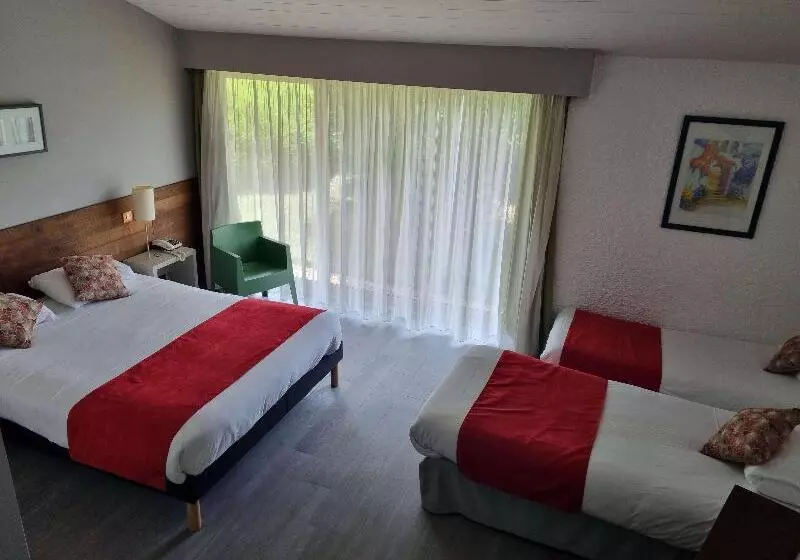 スタンダードトリプルルーム, Kyriad Angoulême Nord Champniers  Hôtel & Résidence