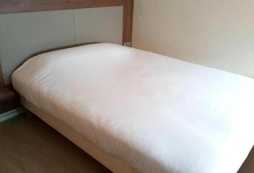 Camera Standard, Kyriad Direct Metz Nord – Woippy