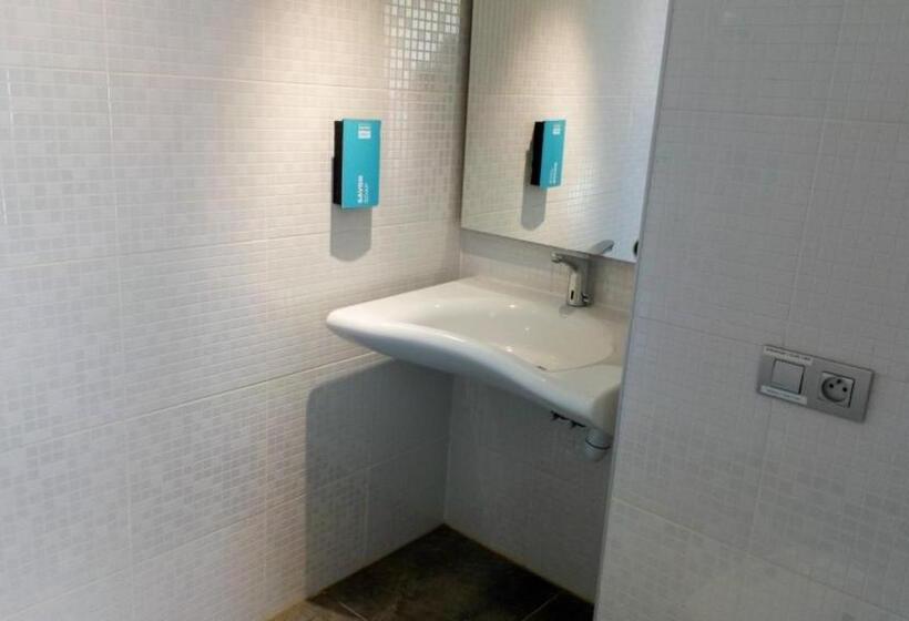 Номер Стандарт, Kyriad Direct Metz Nord – Woippy