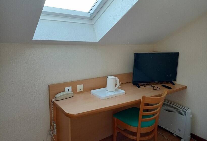 Номер Стандарт, Kyriad Direct Metz Nord – Woippy
