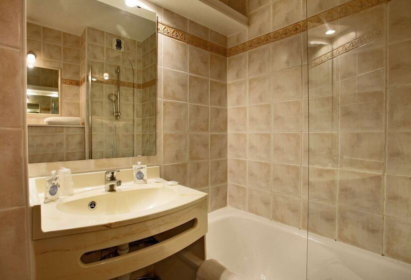 Номер Стандарт, Kyriad Montpellier Aéroport   Parc Expo