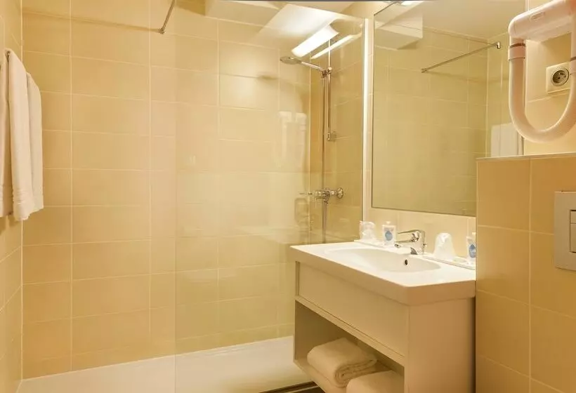 スタンダードルーム, Kyriad Hotel Strasbourg Lingolsheim