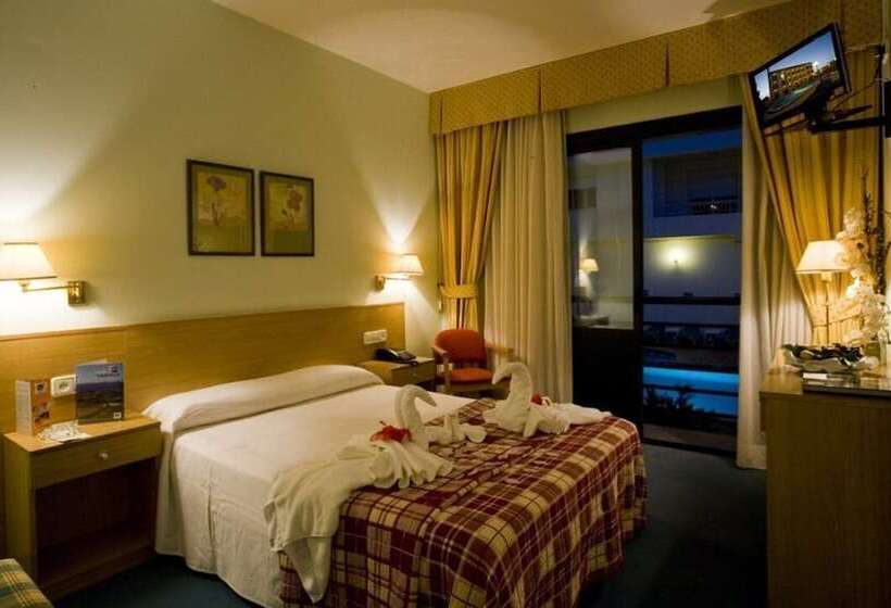 プールビュースタンダードルーム, Oca Vermar