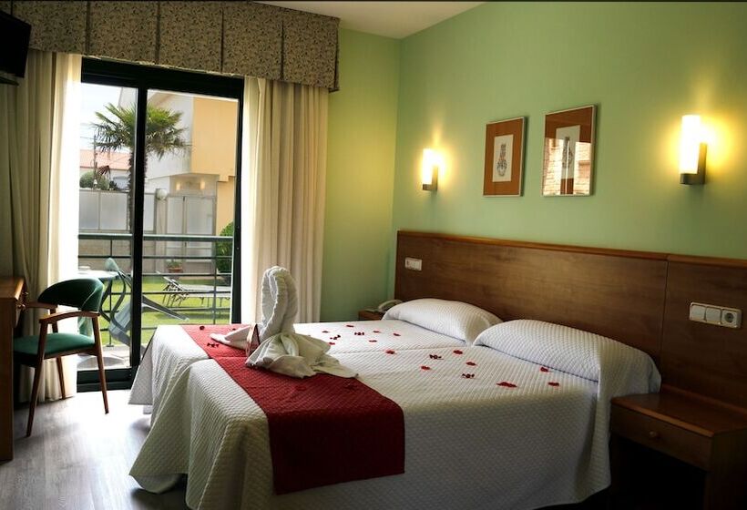 プールビュースタンダードルーム, Oca Vermar