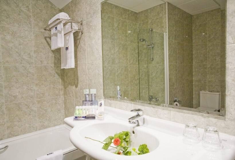 オーシャンビュースタンダードルーム, Oca Vermar