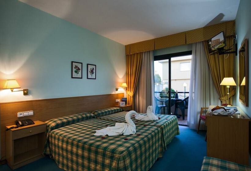 プールビュースタンダードルーム, Oca Vermar