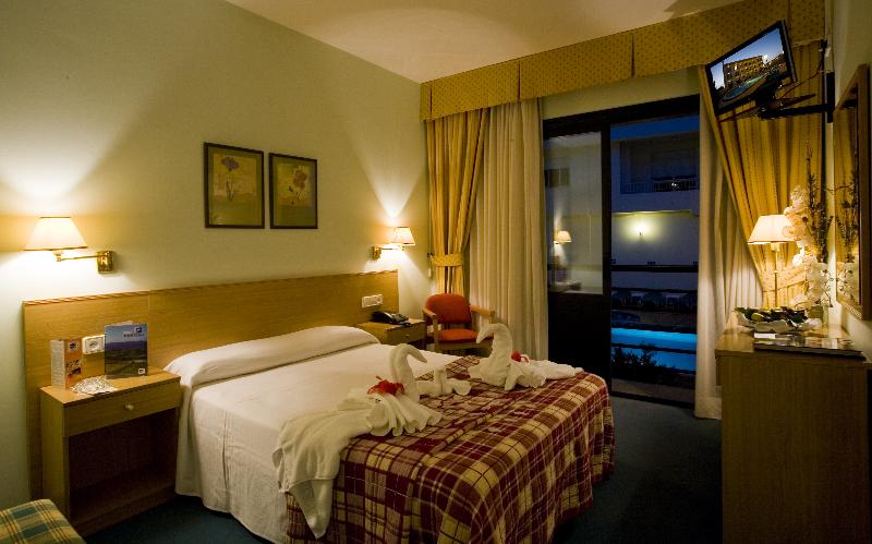 プールビュースタンダードルーム, Oca Vermar