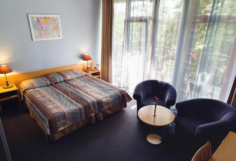 Habitación Estándar, Perkuno Namai