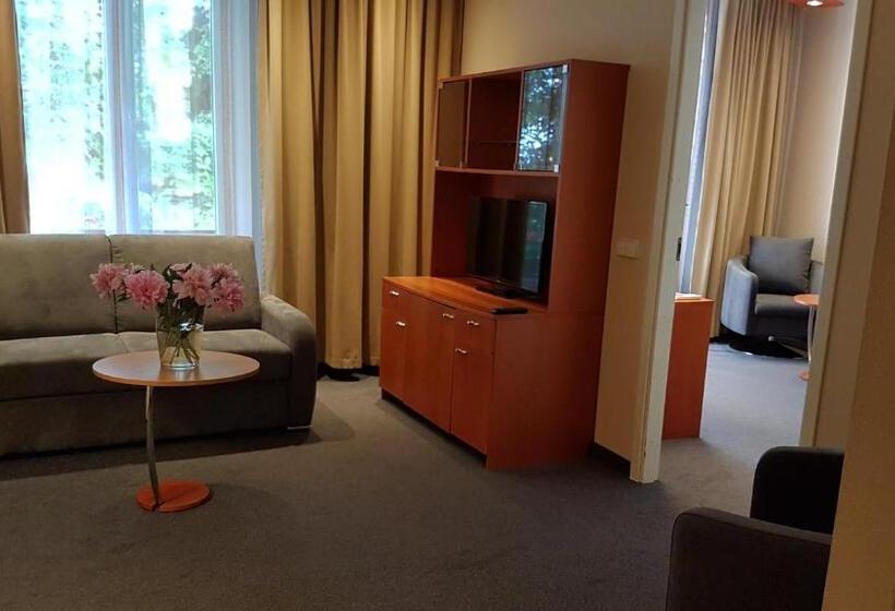 سوییت, Perkuno Namai