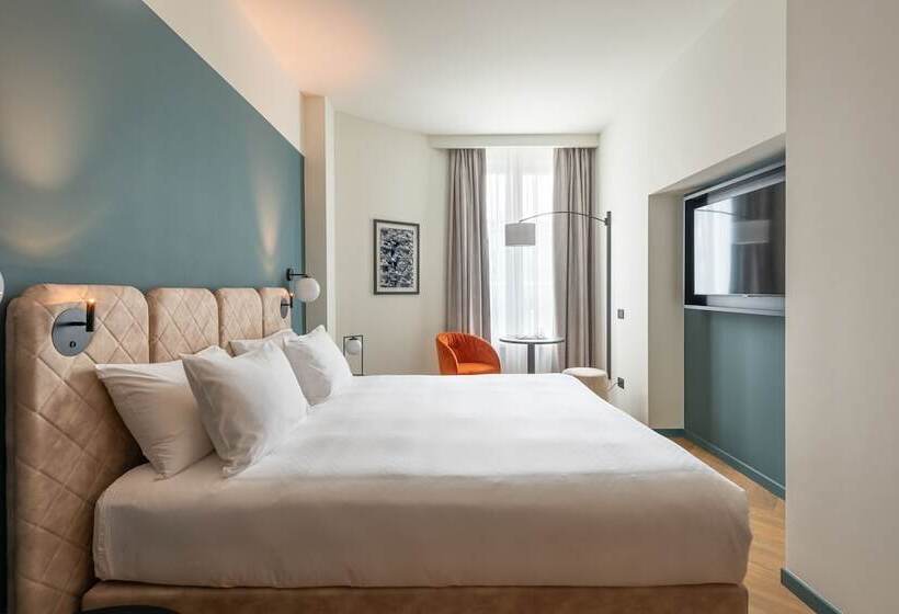 Pokój Executive, Tocq