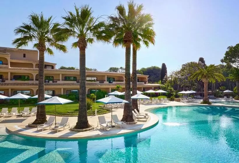 سوییت جونیور با چشم‌انداز استخر, Vilalara Grand Hotel Algarve