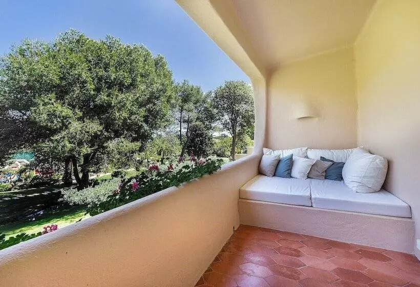سوئیت جونیور با چشم‌انداز باغ, Vilalara Grand Hotel Algarve