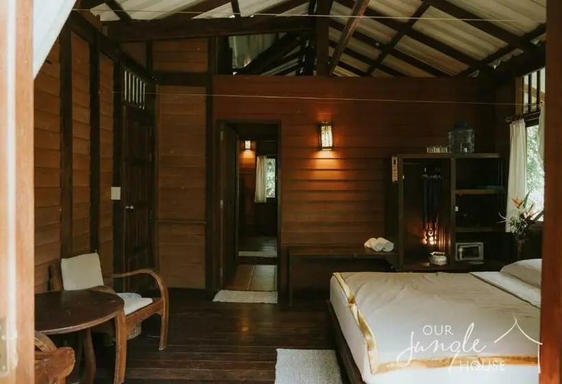 家族用バンガロー, Our Jungle House