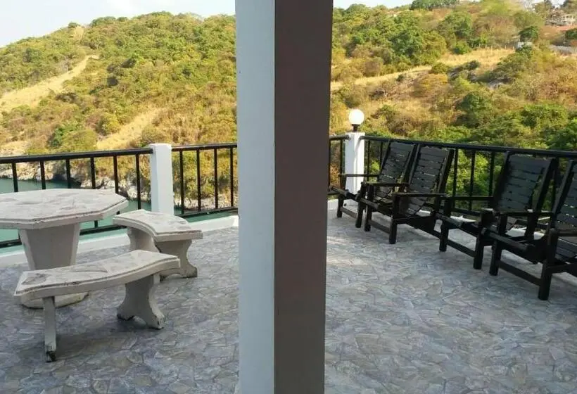 اتاق استاندارد, Ocean View Resort   Koh Sichang