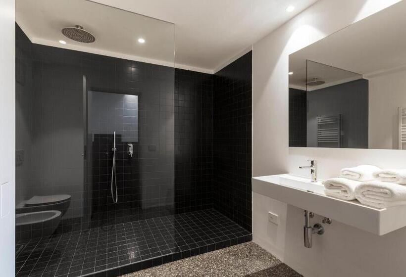 آپارتمان 1 خوابه, Pepper Suite