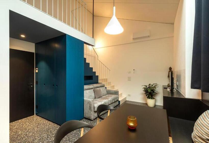 آپارتمان 1 خوابه, Pepper Suite