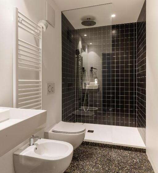 آپارتمان 1 خوابه, Pepper Suite