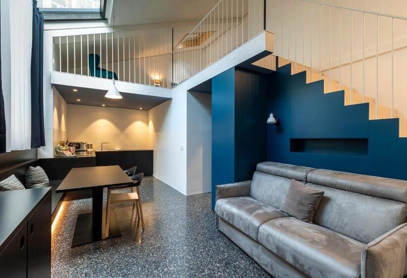 آپارتمان 1 خوابه, Pepper Suite