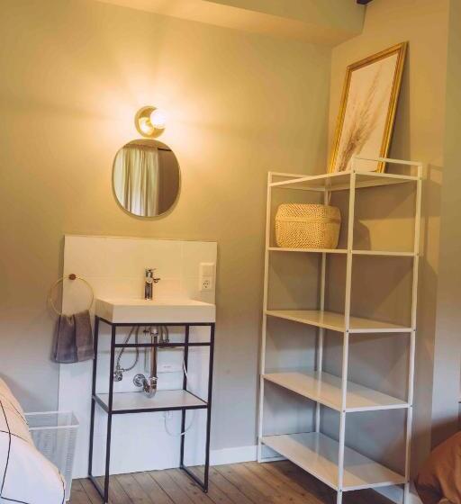 스탠다드 트리픔 룸 공동욕실, Edelfuchs Lodge