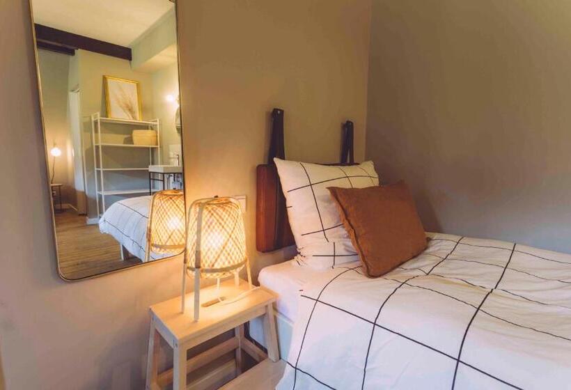 스탠다드 트리픔 룸 공동욕실, Edelfuchs Lodge