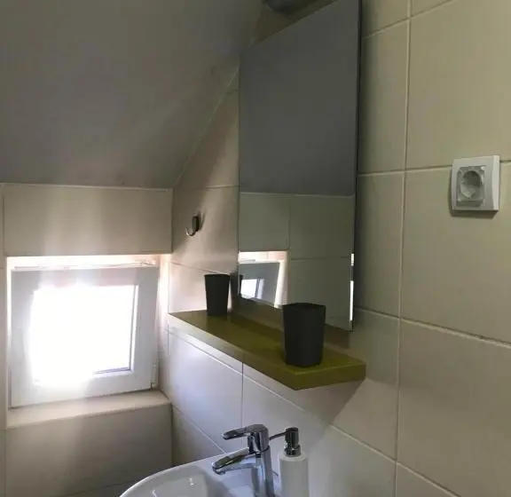 اتاق استاندارد با سرویس بهداشتی مشترک, Villa Ponte