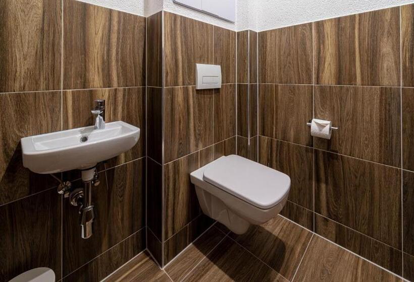 Апартаменты 1 Спальня, Apartmány Veternica V Bernarde