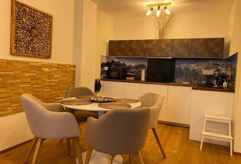１ベッドルームのデラックスアパートメント, Apartmány Veternica V Bernarde
