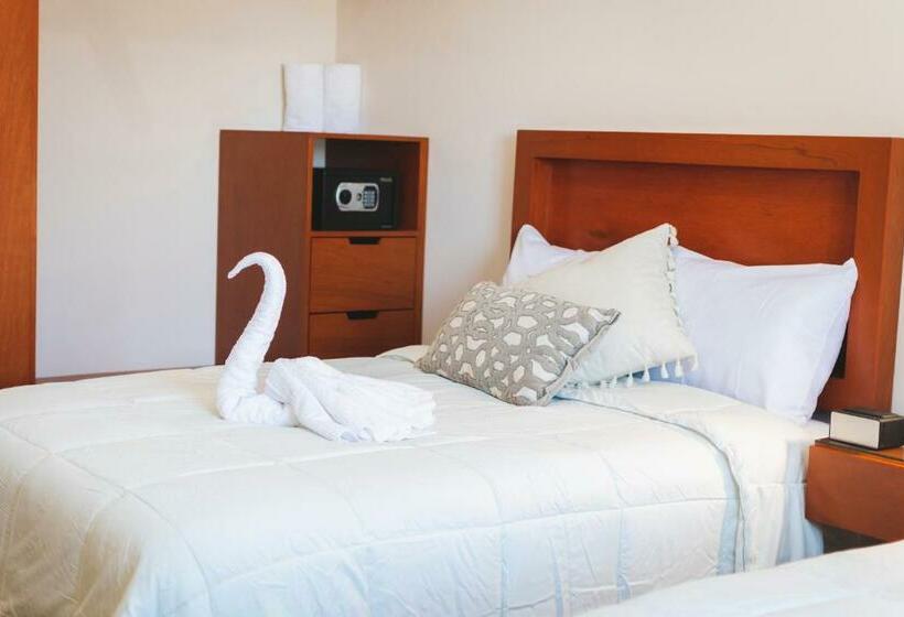 デラックスルーム, La Lola Hotel & Suites