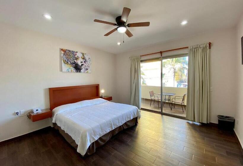 キングサイズベッドのデラックススイート, La Lola Hotel & Suites