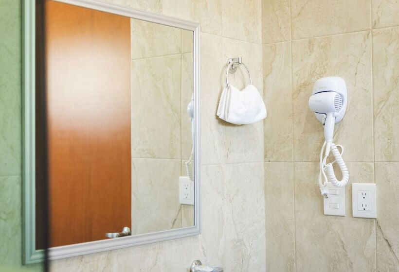 デラックスルーム, La Lola Hotel & Suites