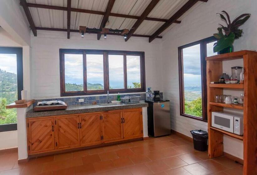 １ベッドルームハウス, La Maima